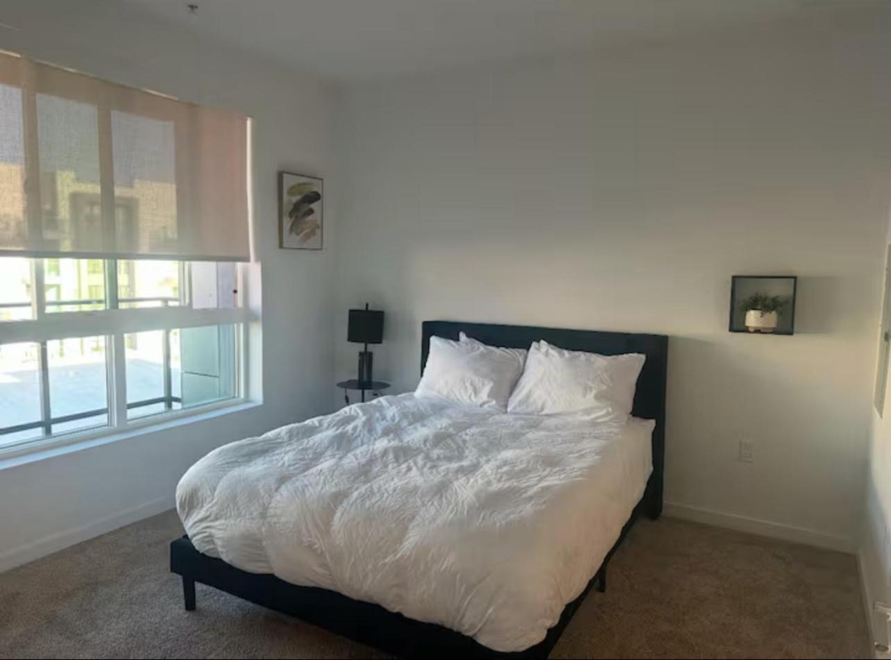 Stylish Hollywood Apartment Los Angeles