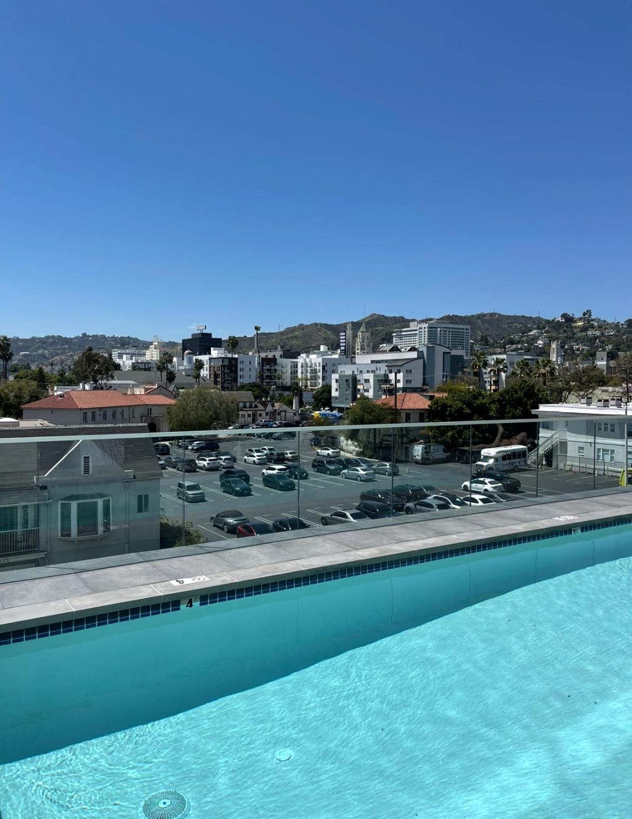 Apartment Stylish Hollywood
