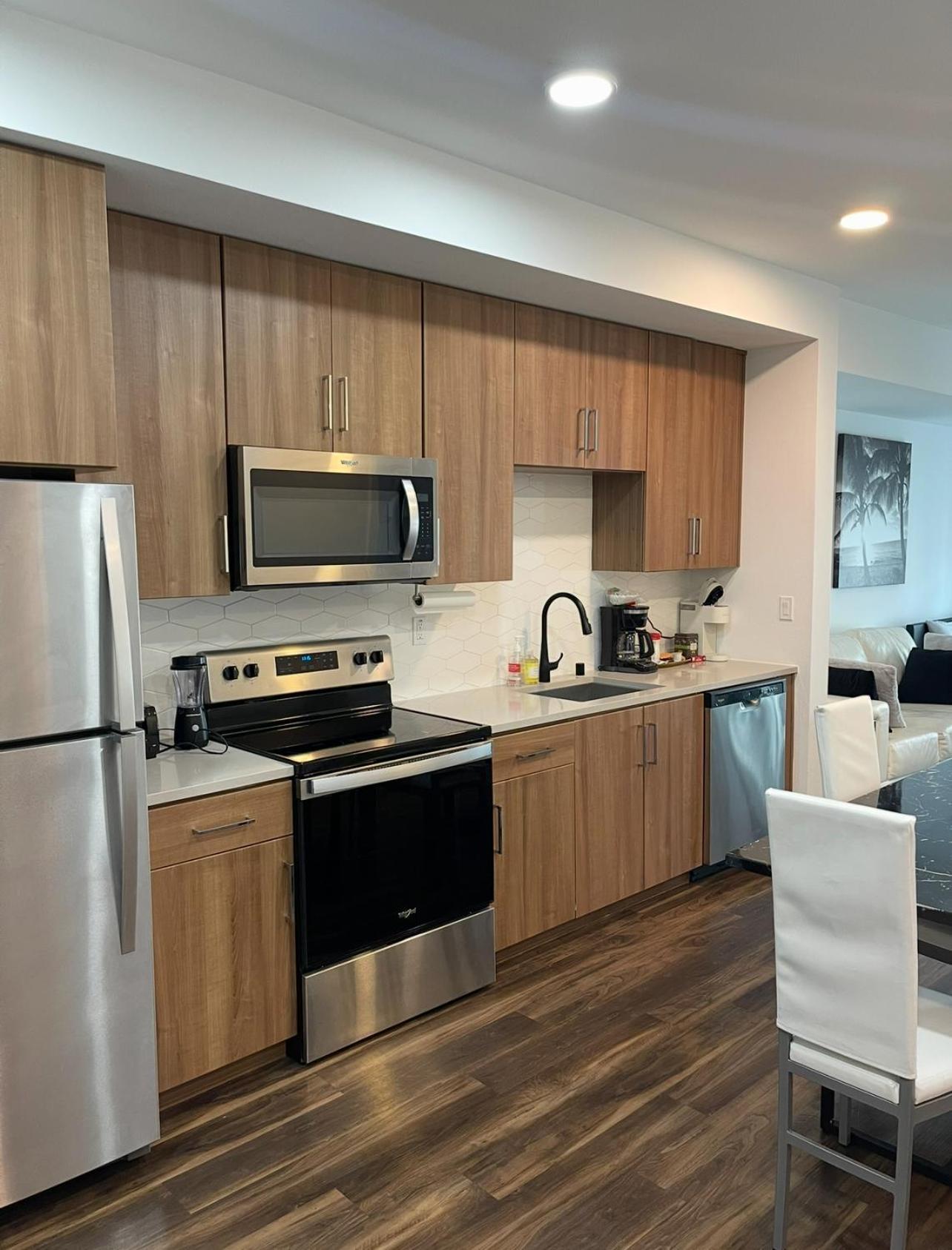 Stylish Hollywood Apartment Los Angeles